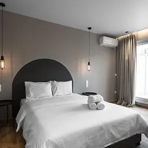 Big Apple, Nilie Hospitality Mgmt Saloniki