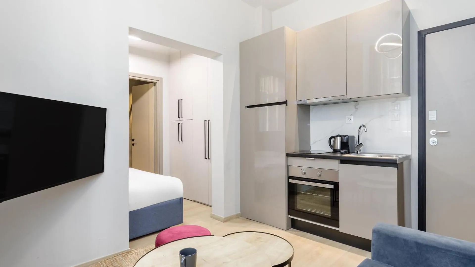 Aura F24 Apartments By Halu! - Vibrant Neighbourhood Salonic